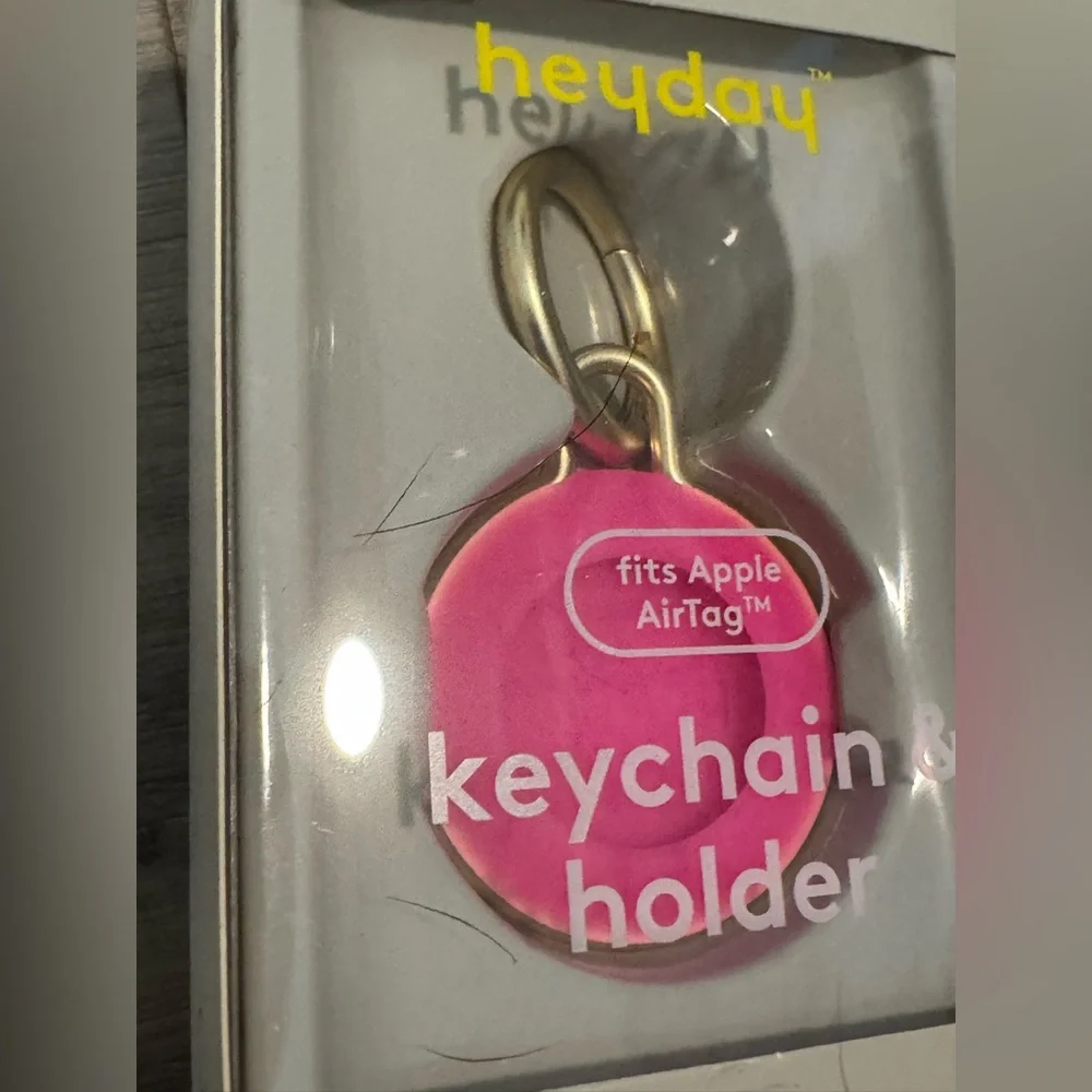 Heyday Pink Keychain Holder for AirTag - Picture 3 of 3